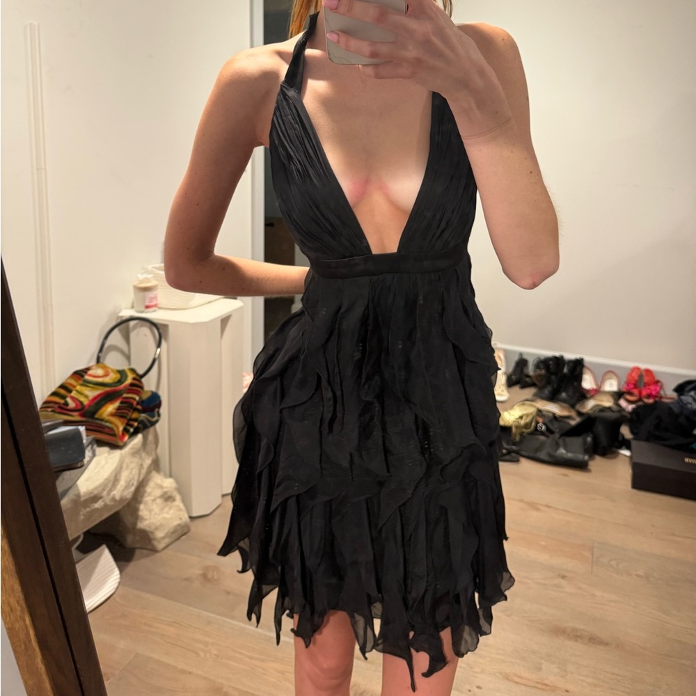 Roberto Cavalli vintage ruffle dress. Size 2! Gorgeous for a night out 🖤🖤